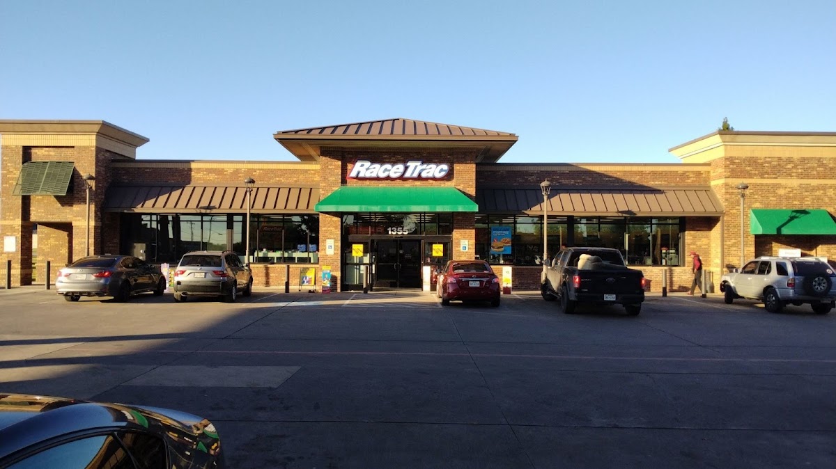 RaceTrac - shopping in Garland, TX (Photo 1)