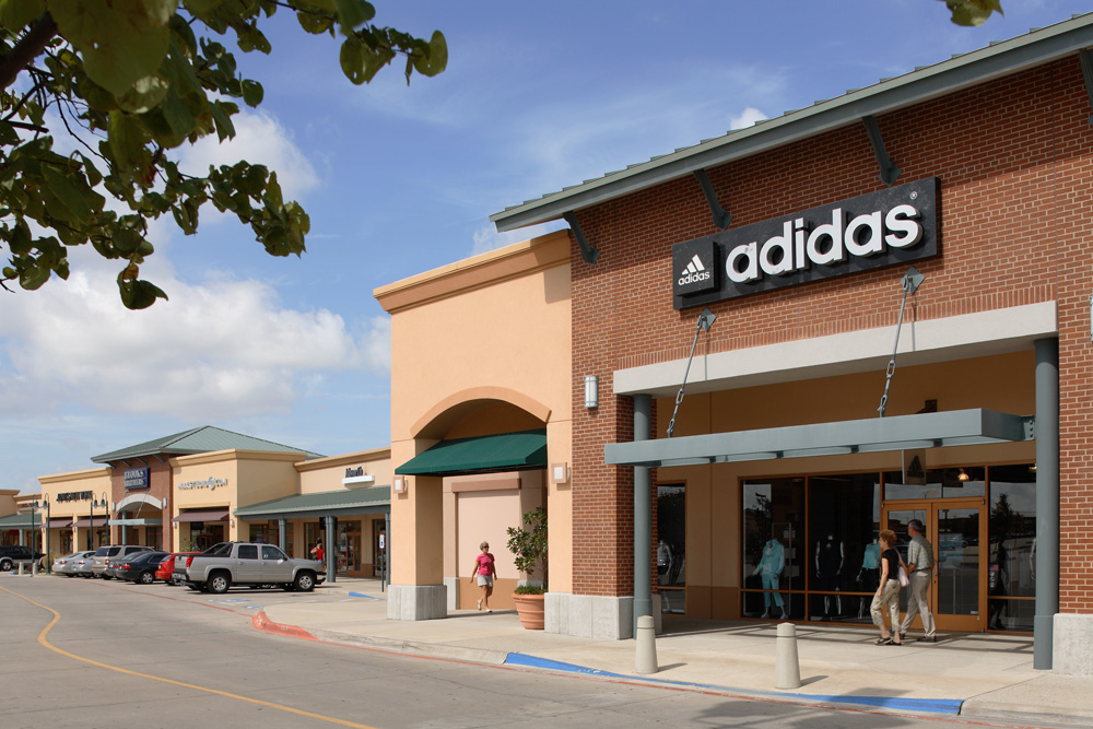 Allen Premium Outlets - shopping in Allen, TX (Photo 1)