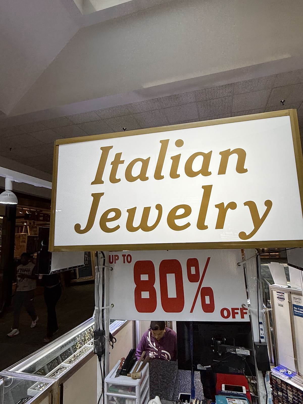 Italian Jewelry - restaurants in Irving, TX (Photo 1)
