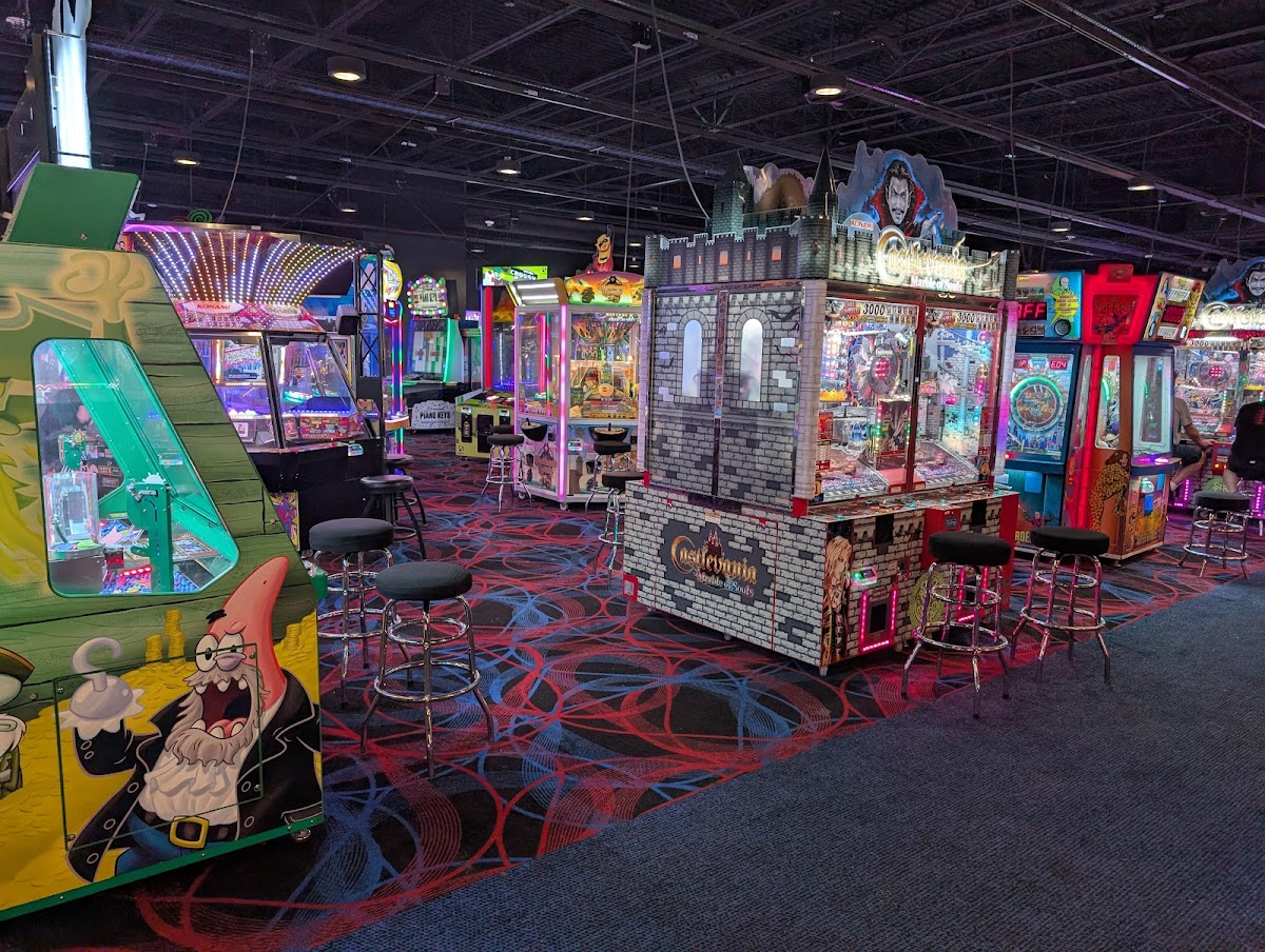 Round1 Bowling & Arcade Grapevine Mills - shopping in Grapevine, TX (Photo 1)