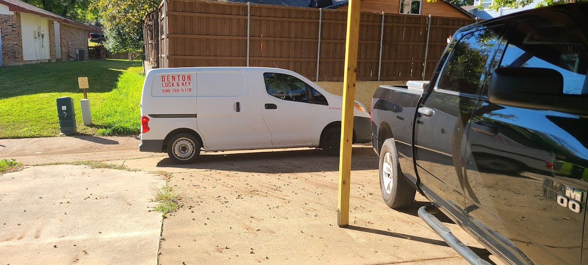 Denton Lock and Key - dentists in Lewisville, TX (Photo 5)