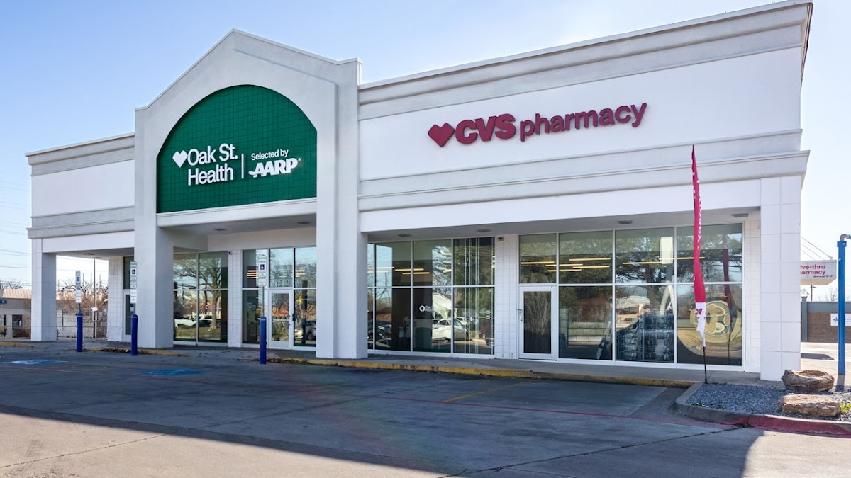 Oak Street Health Garland Primary Care Clinic - doctors in Garland, TX (Photo 1)