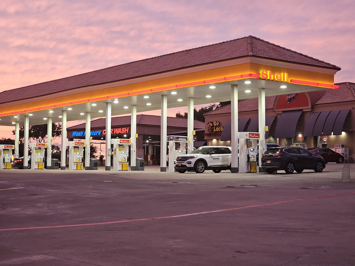 Shell - shopping in Irving, TX (Photo 1)
