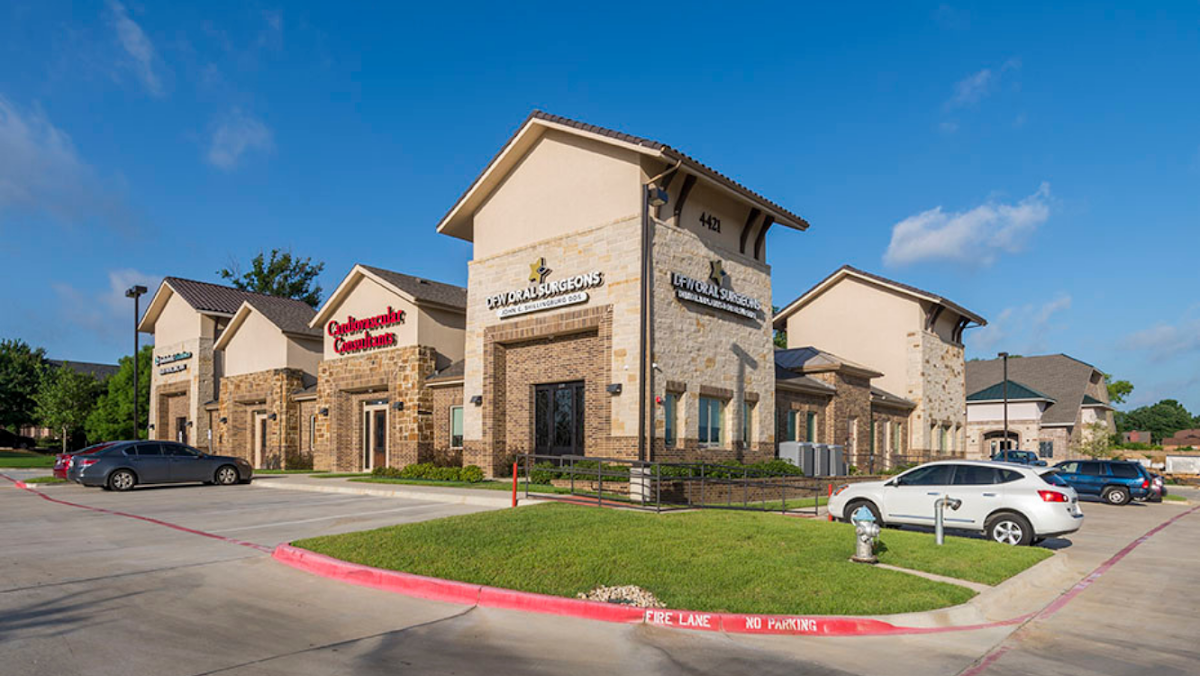 DFW Oral Surgeons - doctors in Flower Mound, TX (Photo 1)