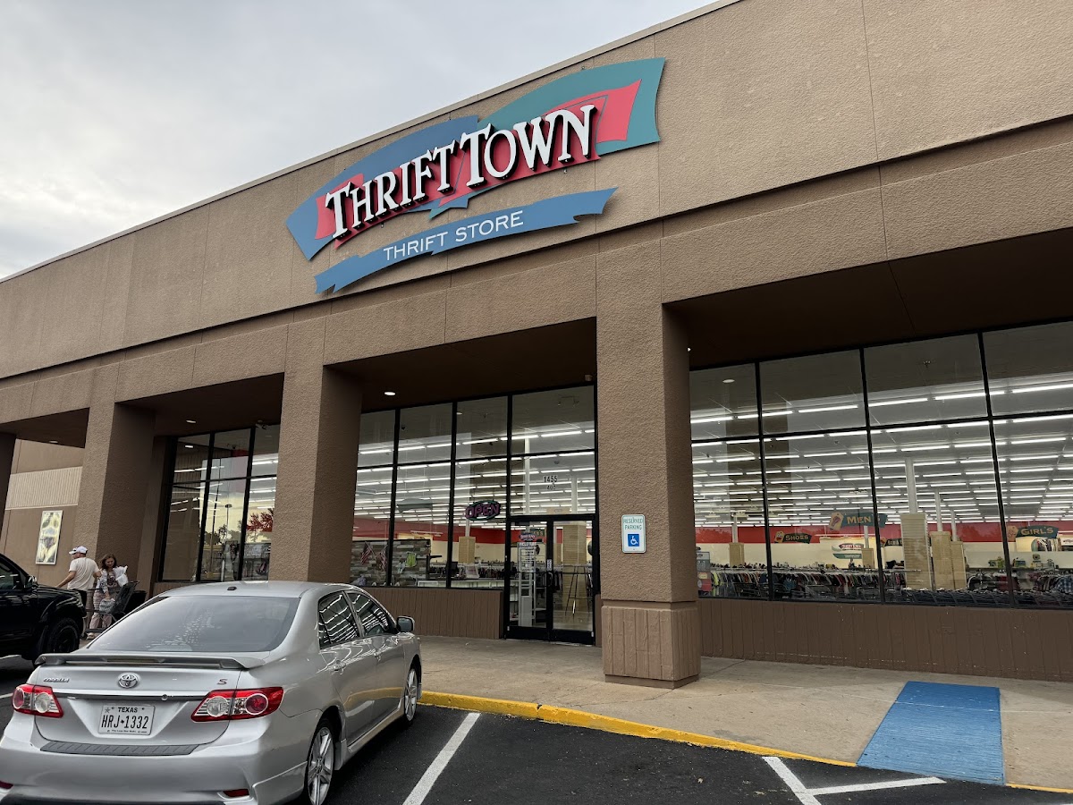 Thrift Town - Richardson - shopping in Richardson, TX (Photo 1)