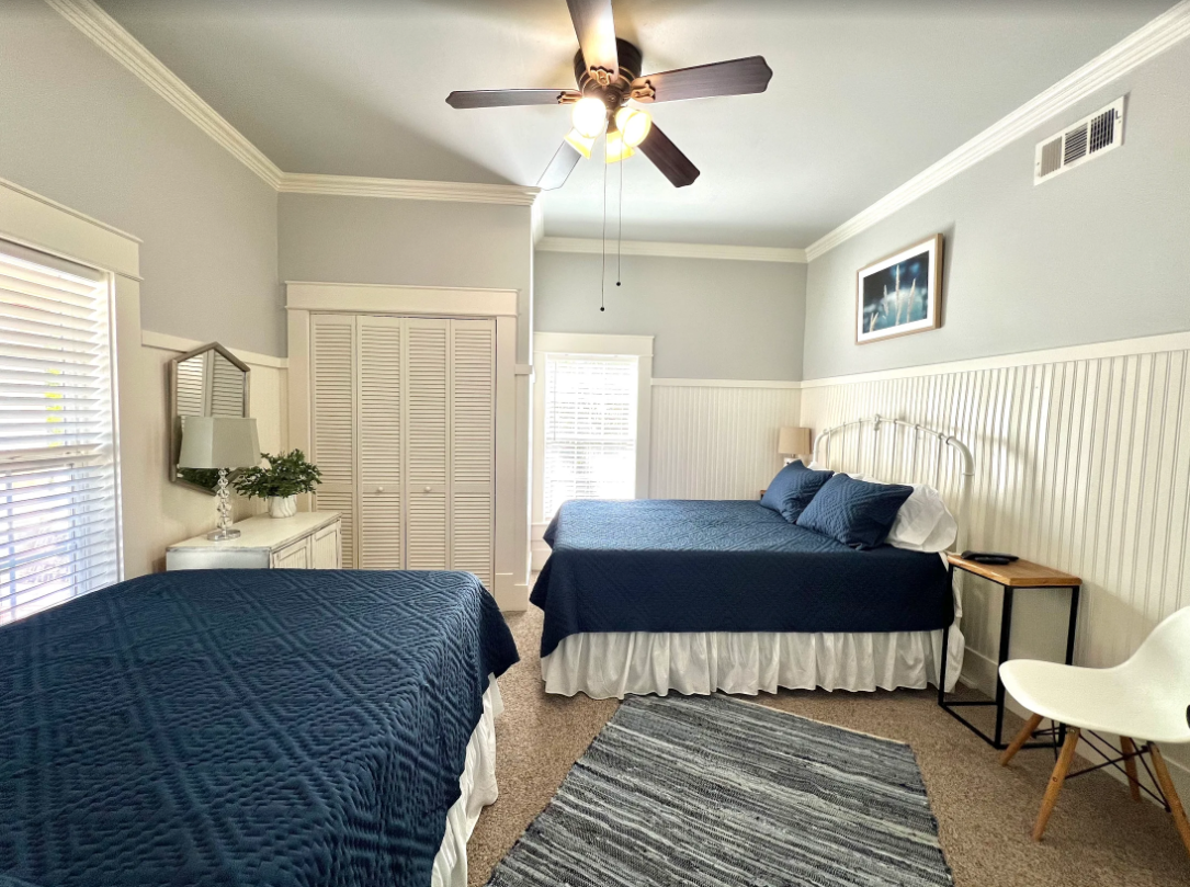 Spotless House Cleaning Frisco - shopping in Frisco, TX (Photo 1)
