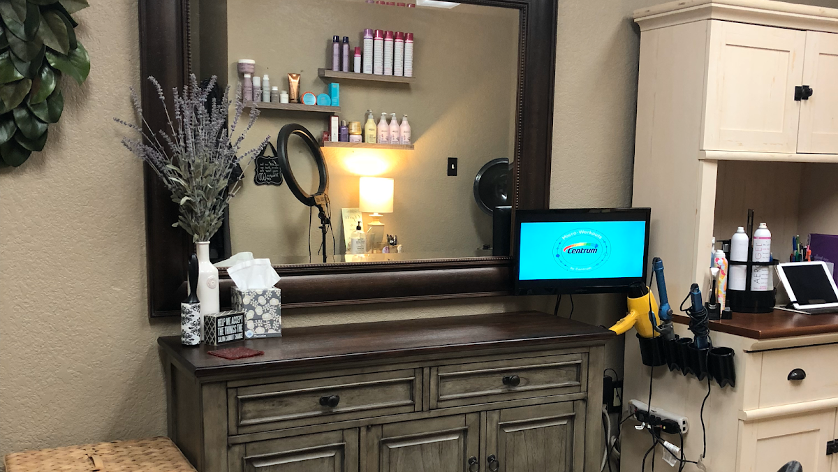 The Elm Salon - beauty-spas in Denton, TX (Photo 1)