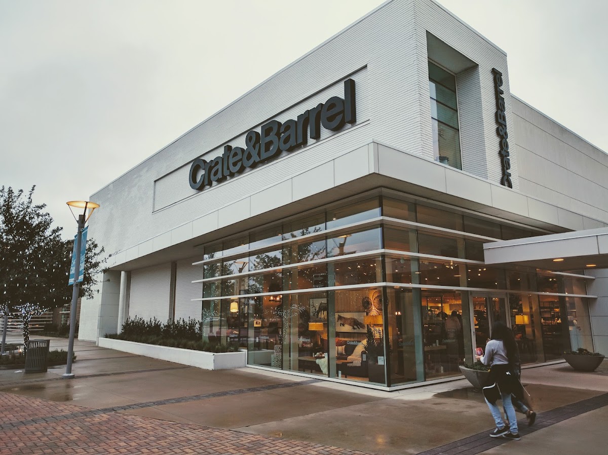 Crate & Barrel - bars in Plano, TX (Photo 1)