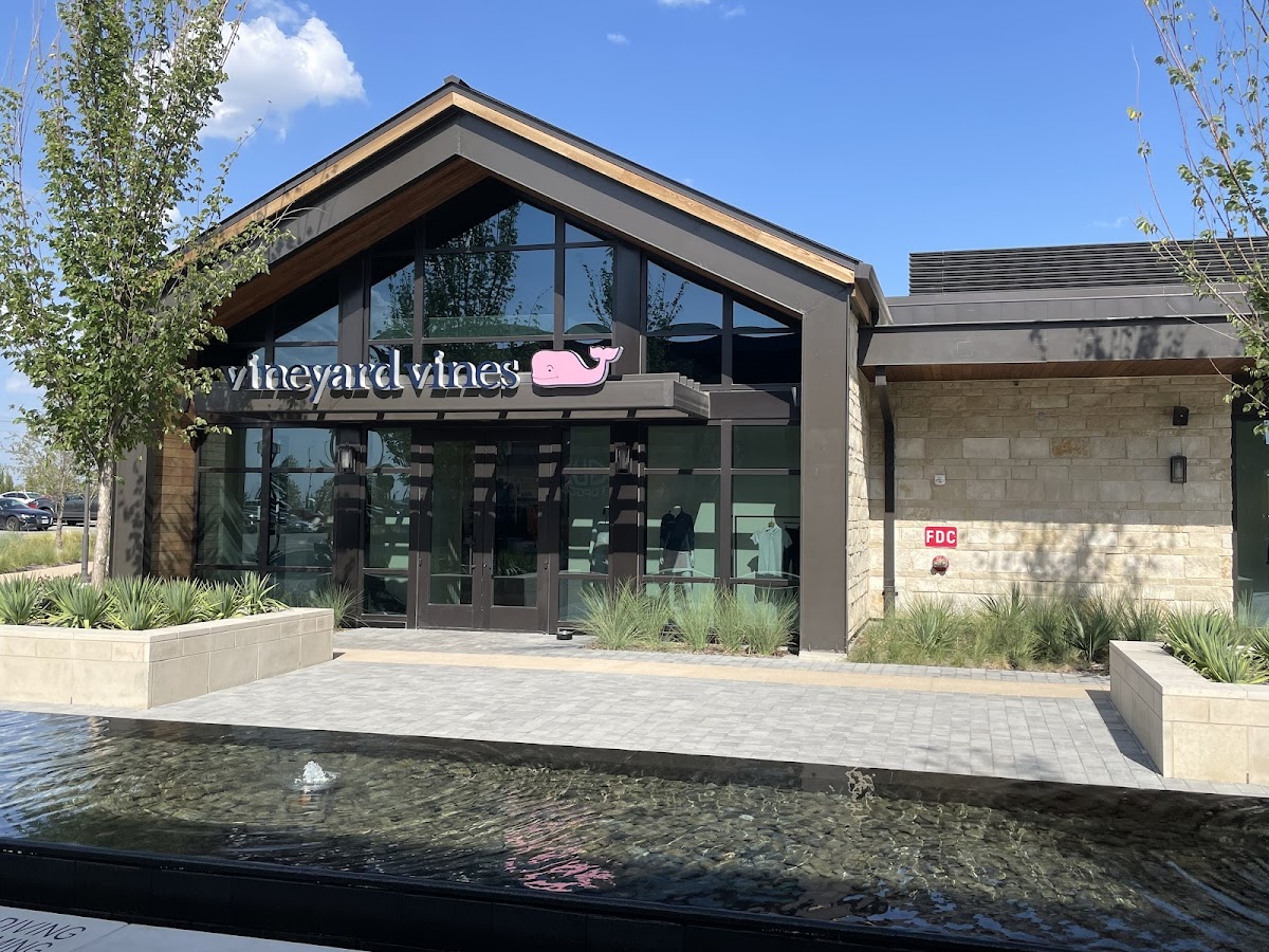 vineyard vines - shopping in Prosper, TX (Photo 1)