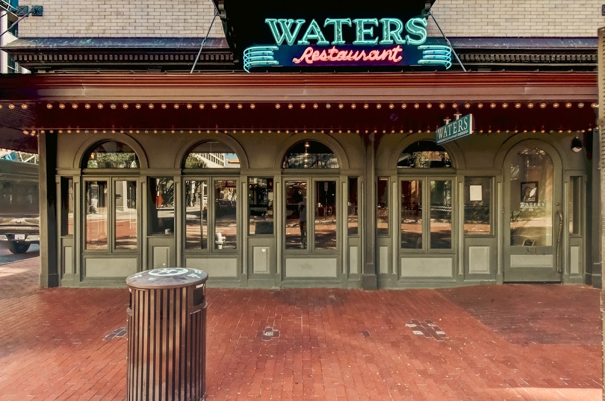 Waters Restaurant - restaurants in Fort Worth, TX (Photo 1)