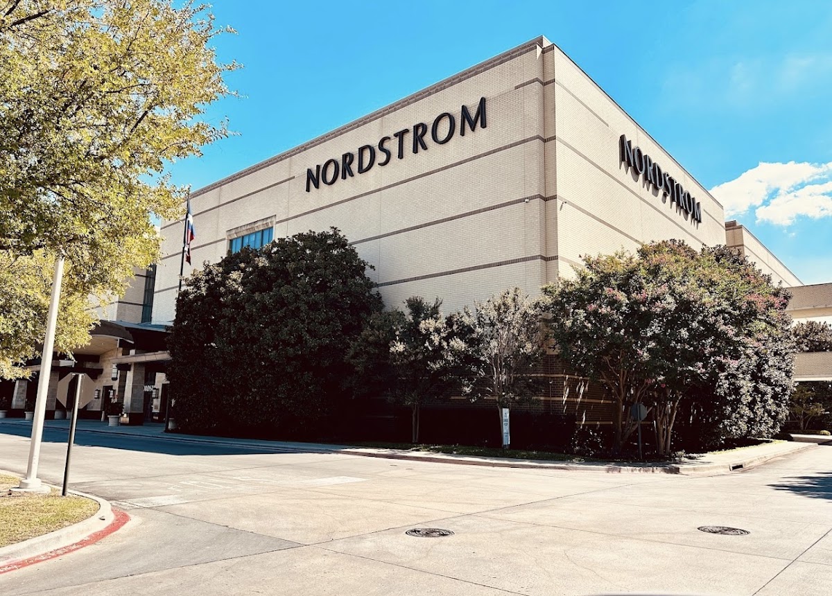 Nordstrom - shopping in Dallas, TX (Photo 1)