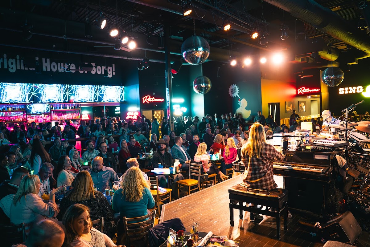 Pete's Dueling Piano Bar - bars in Frisco, TX (Photo 1)