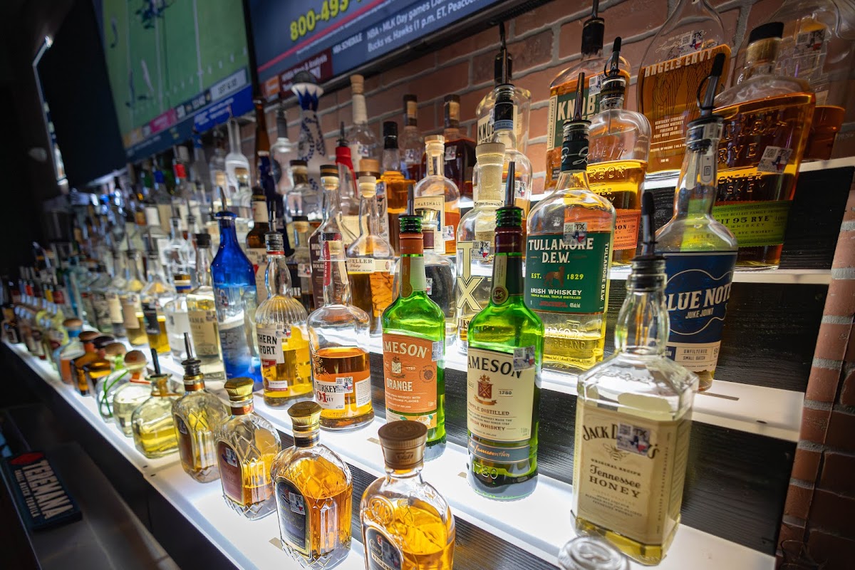 MVPs Bar & Grill - restaurants in Frisco, TX (Photo 1)