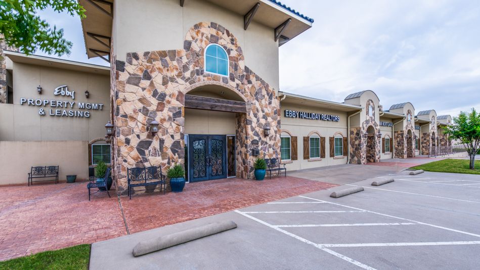 Ebby Halliday Realtors in McKinney - shopping in McKinney, TX (Photo 1)