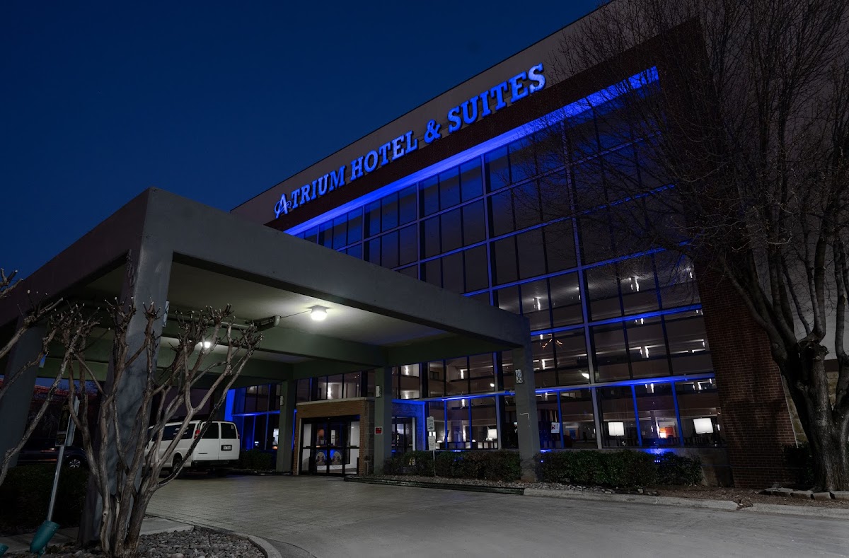 Atrium Hotel & Suites DFW - hotels in Irving, TX (Photo 1)