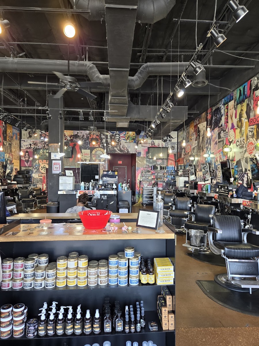 Floyd's 99 Barbershop - beauty-spas in McKinney, TX (Photo 3)