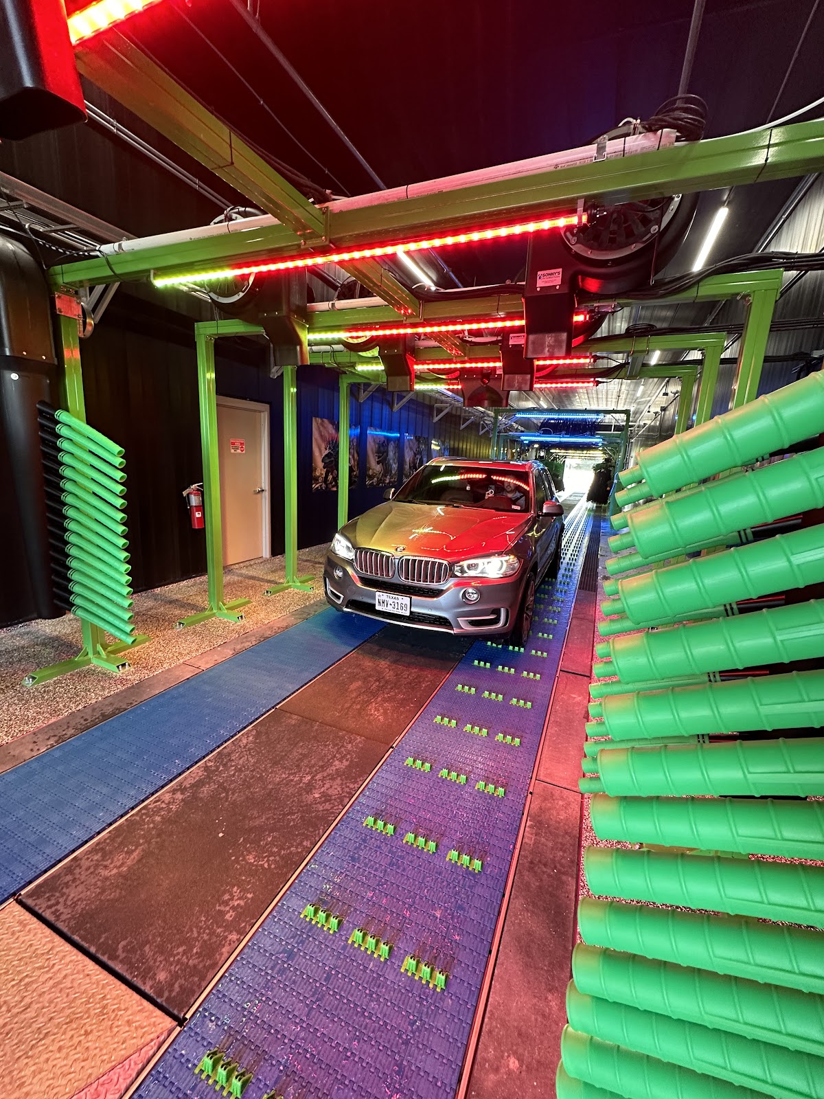 Dino Clean Car Wash - auto-repair in Frisco, TX (Photo 1)