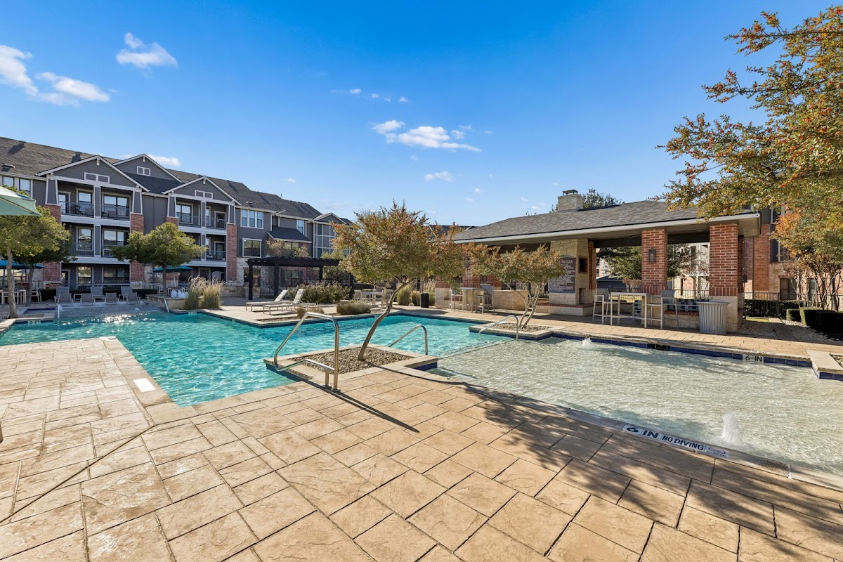 Platinum - services in The Colony, TX (Photo 1)