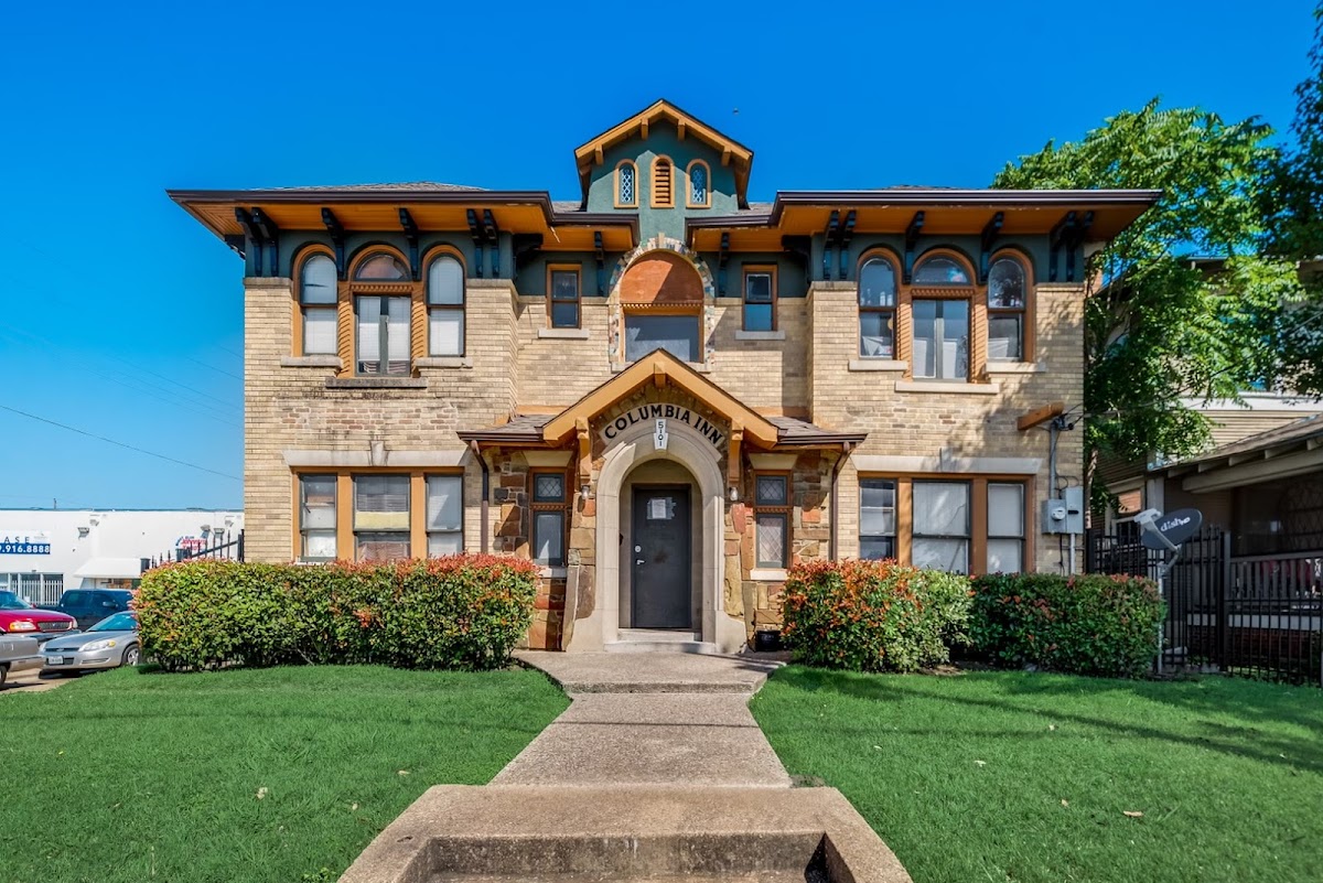 Columbia Inn - hotels in Dallas, TX (Photo 1)