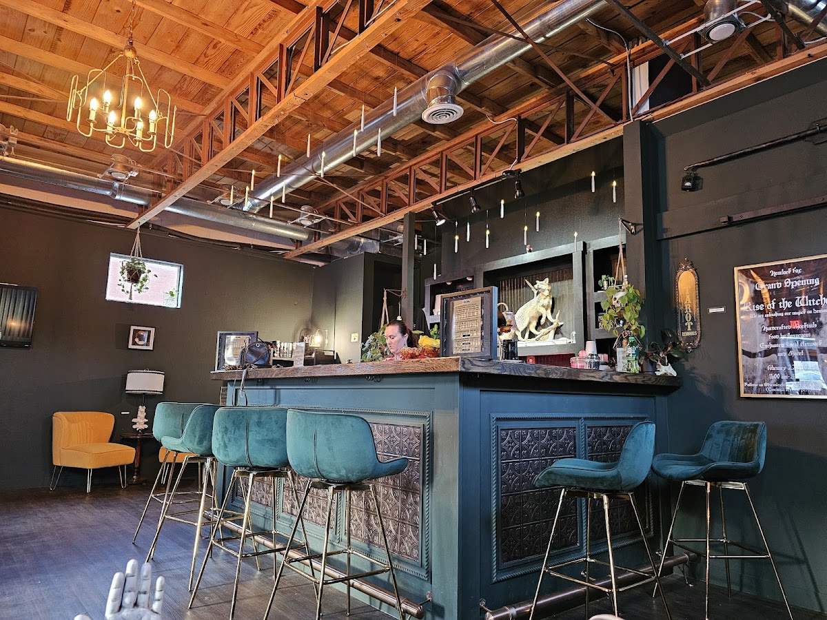 Hemlock Fox - bars in Denton, TX (Photo 1)