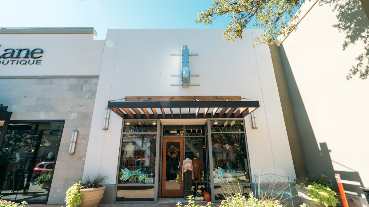Ella Bleu Boutique - shopping in Plano, TX (Photo 1)