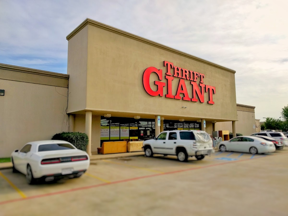 Thrift Giant - shopping in Denton, TX (Photo 1)