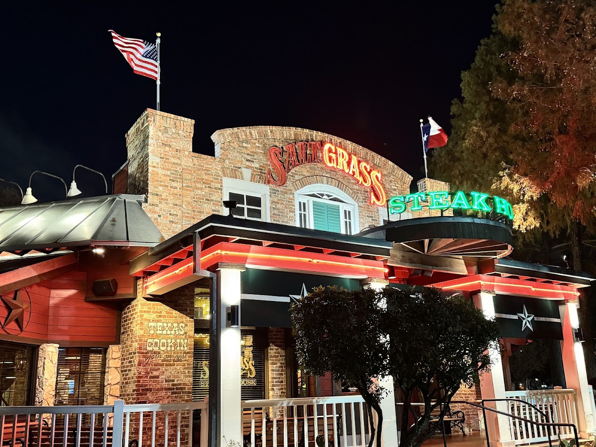 Saltgrass Steak House - restaurants in Grapevine, TX (Photo 1)