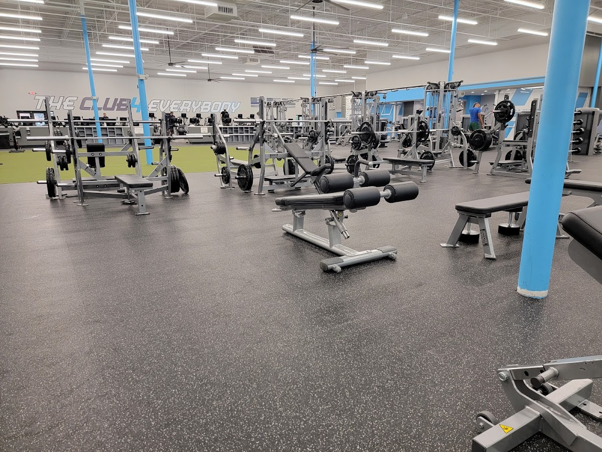 CLUB4 Fitness Coppell - bars in Coppell, TX (Photo 1)