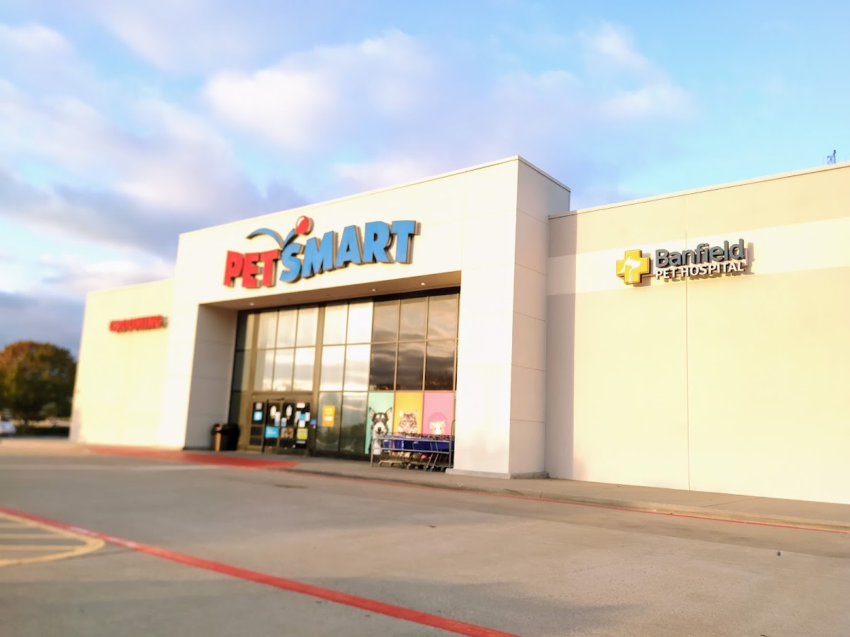 PetSmart - shopping in Irving, TX (Photo 1)