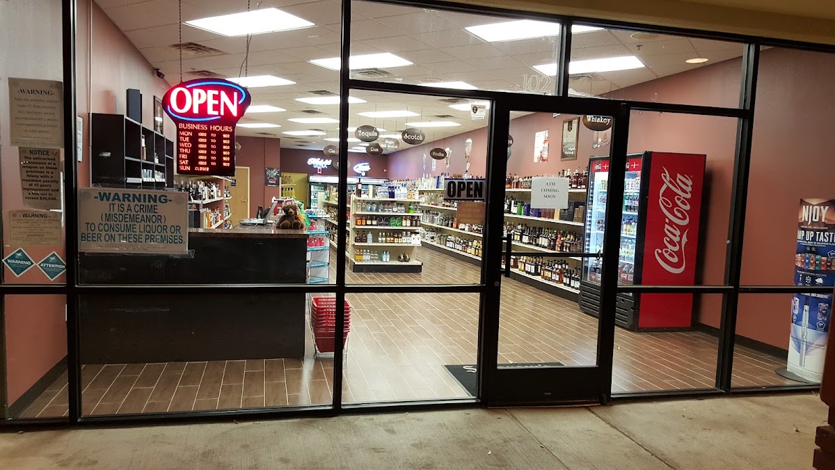 LIQUOR MART - restaurants in Plano, TX (Photo 1)