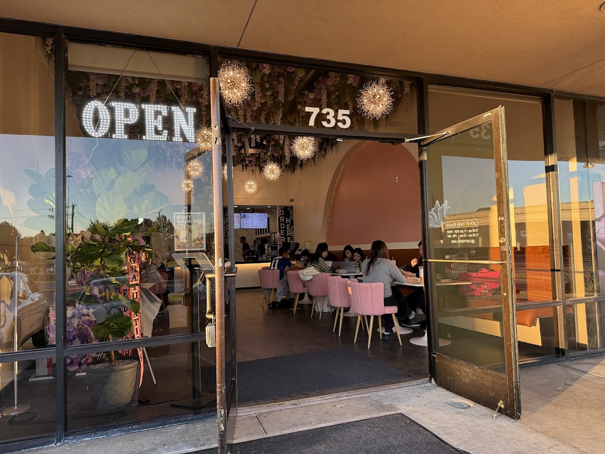 CAFFEiN - restaurants in Plano, TX (Photo 1)