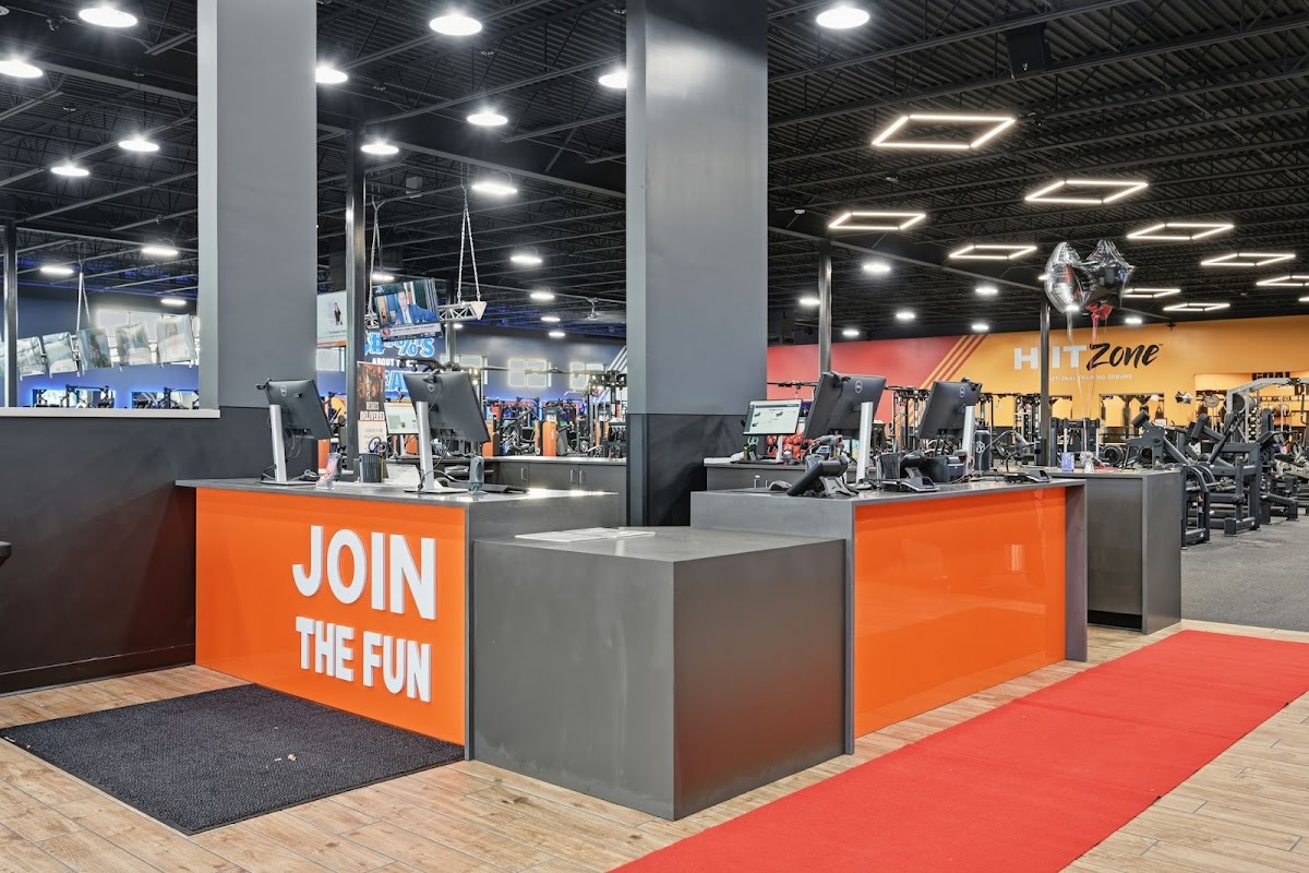 Crunch Fitness - Grand Prairie - fitness-centers in Grand Prairie, TX (Photo 3)