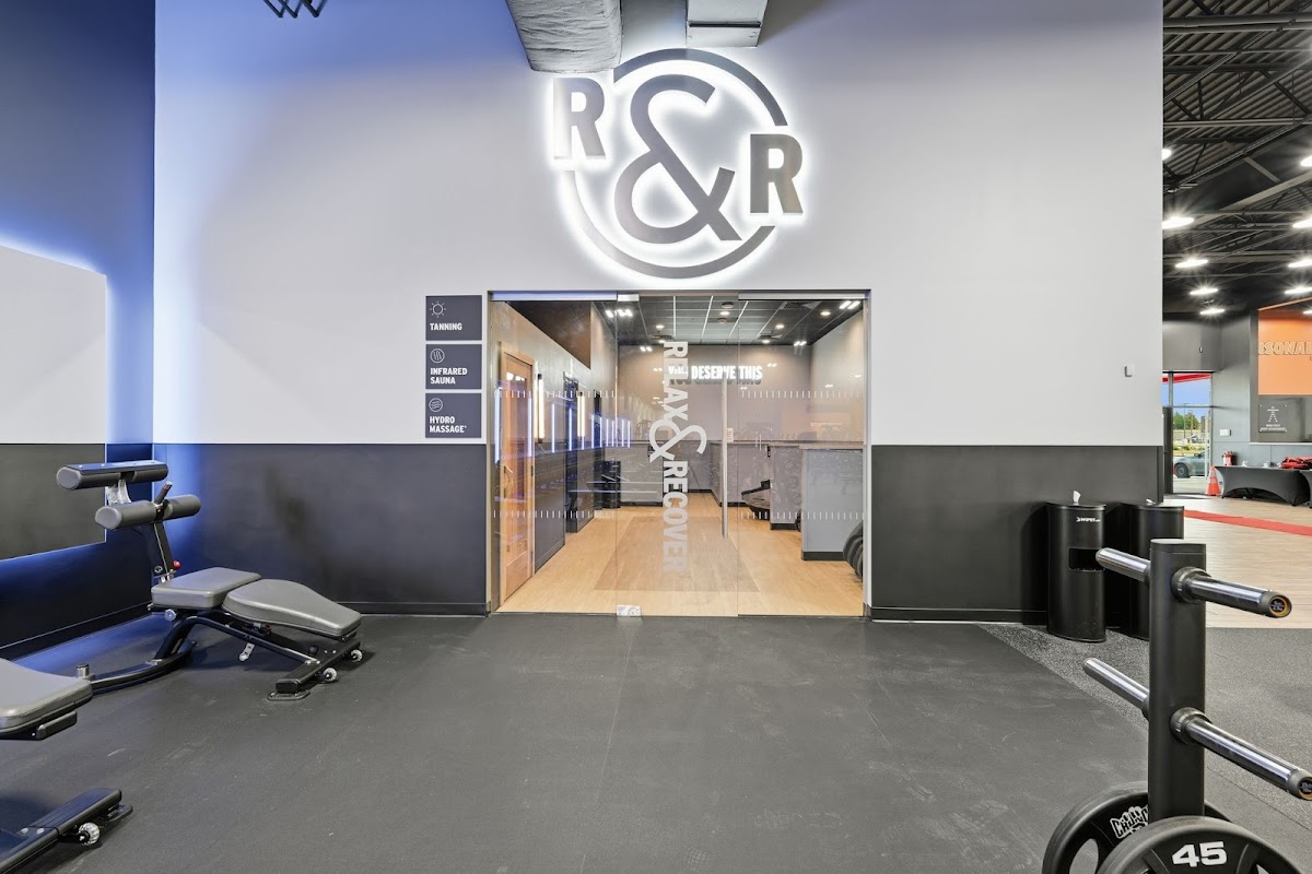 Crunch Fitness - Grand Prairie - fitness-centers in Grand Prairie, TX (Photo 5)