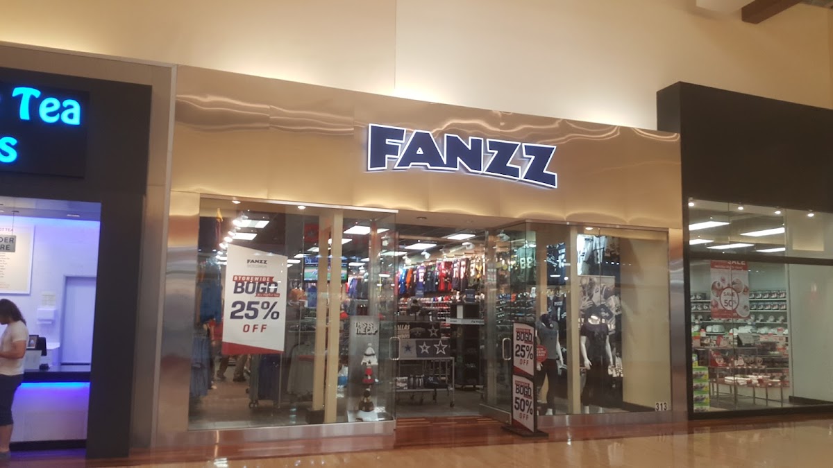 Fanzz - shopping in Flower Mound, TX (Photo 1)