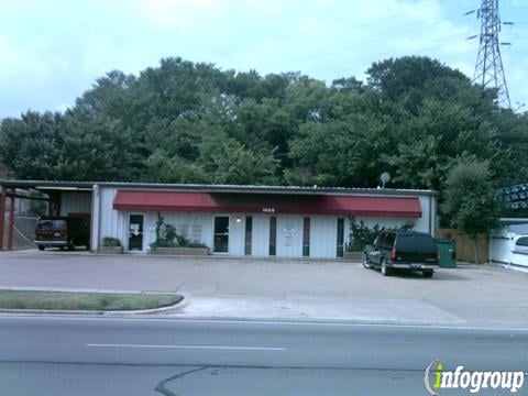 East Lancaster Animal Hospital - doctors in Fort Worth, TX (Photo 1)