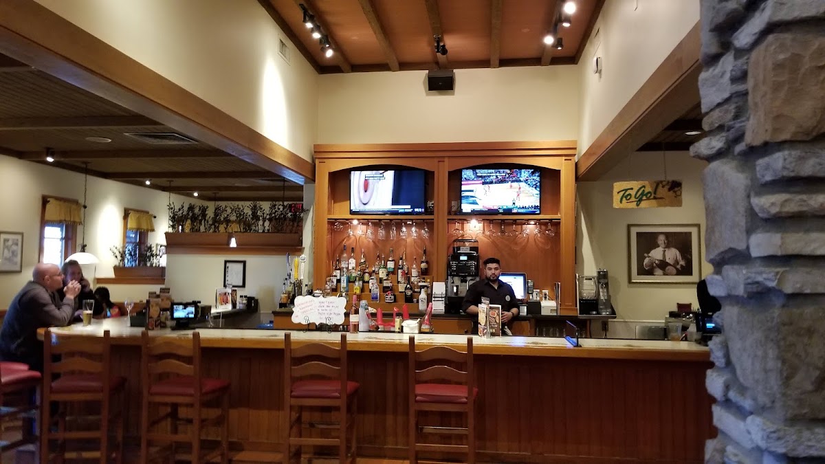 Olive Garden Italian Restaurant - bars in McKinney, TX (Photo 1)