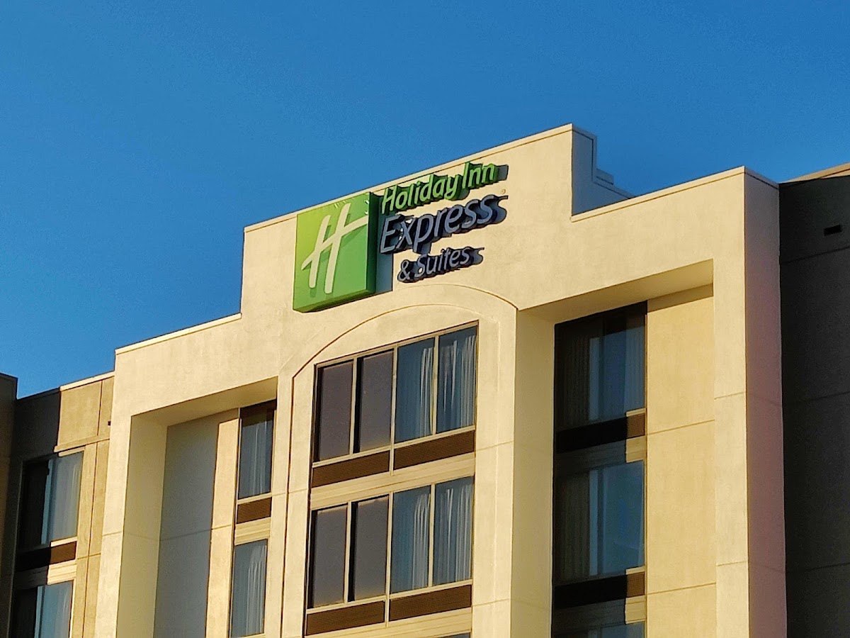 Holiday Inn Express & Suites Dallas Ft. Worth Airport South by IHG - hotels in Irving, TX (Photo 1)