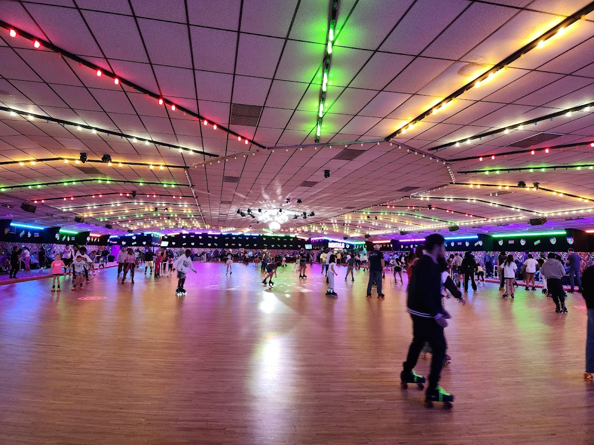 Interskate Roller Rink - shopping in Lewisville, TX (Photo 1)