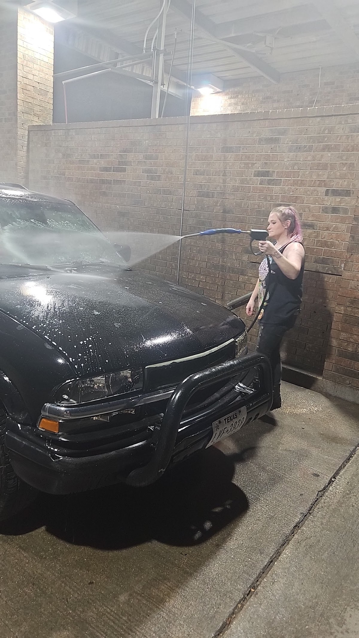 Macho Express Wash - auto-services in Irving, TX (Photo 1)