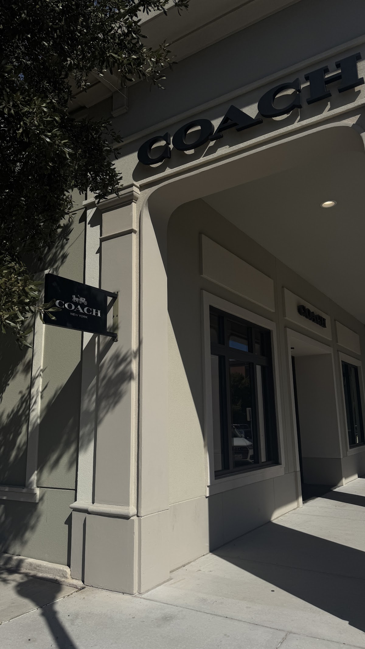COACH - shopping in Grapevine, TX (Photo 1)
