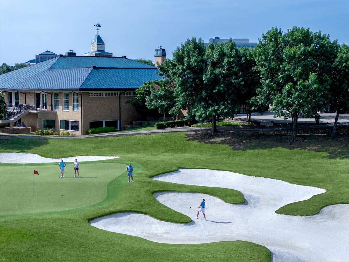 Hackberry Creek Country Club - sports in Irving, TX (Photo 1)