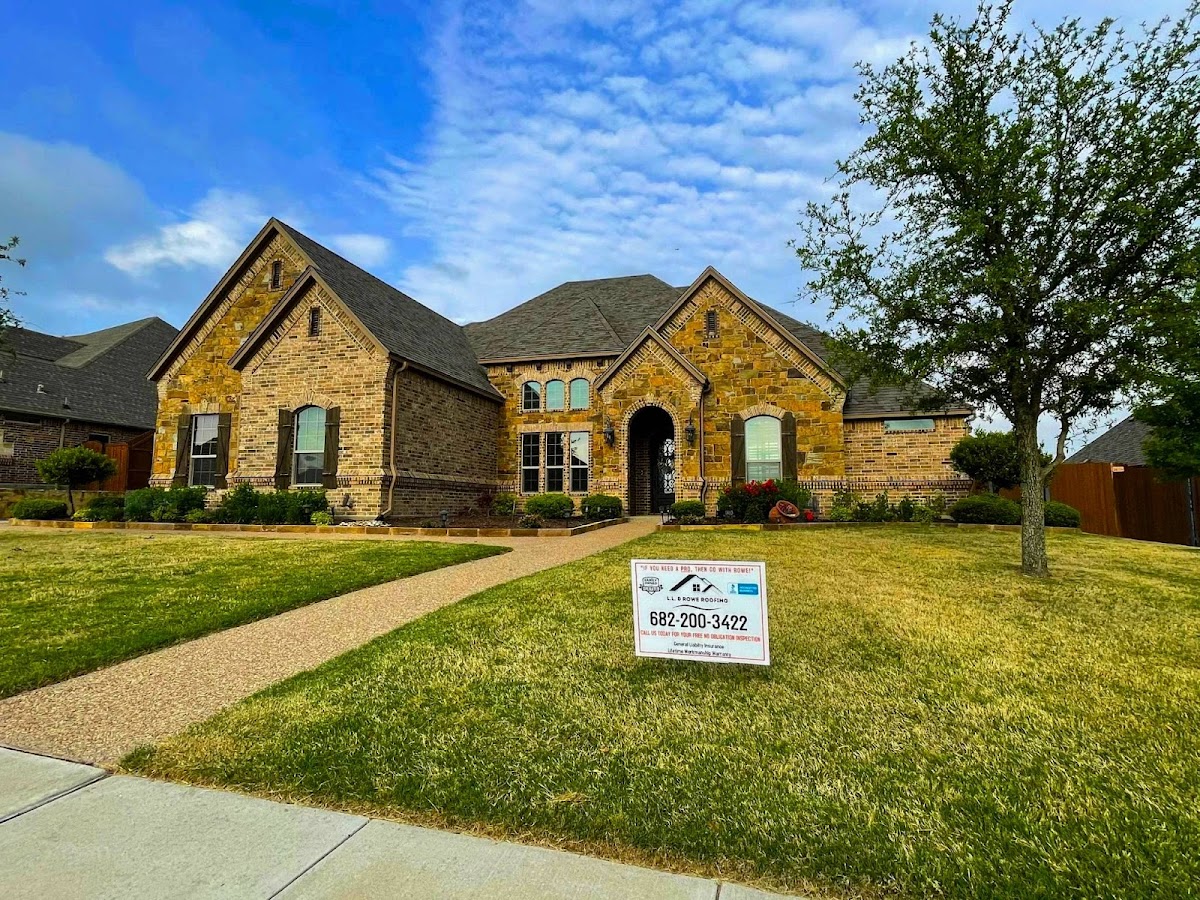 L.L. & Rowe Roofing - roofers in Coppell, TX (Photo 1)