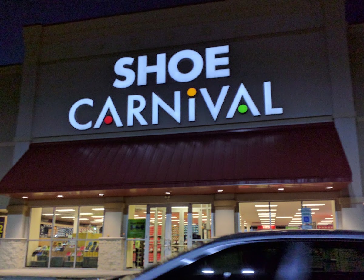 Shoe Carnival - shopping in Irving, TX (Photo 1)