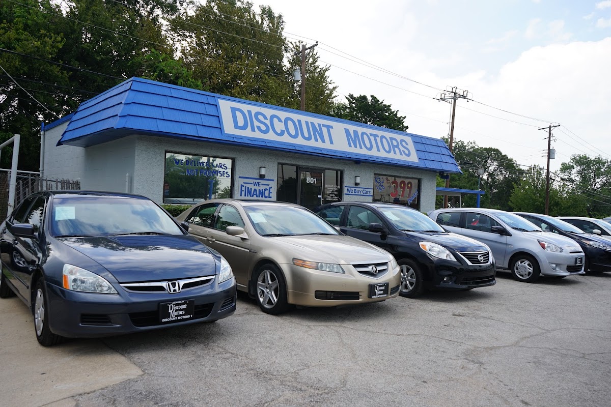 Discount Motors 1 - bars in Fort Worth, TX (Photo 1)
