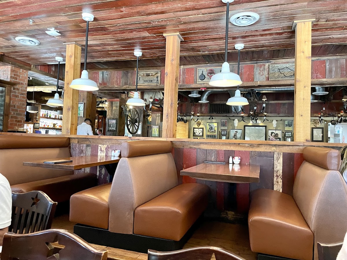 Saltgrass Steak House - restaurants in Lewisville, TX (Photo 1)