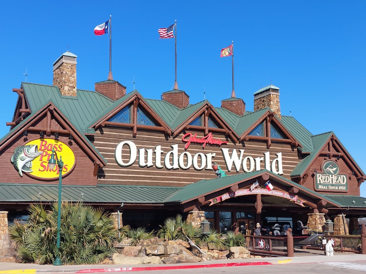 Bass Pro Shops - coffee-shops in Coppell, TX (Photo 1)