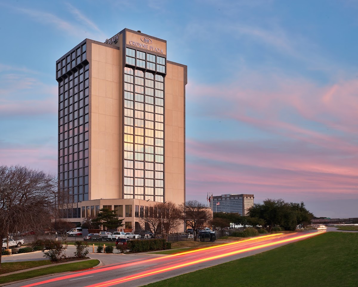 Crowne Plaza Dallas Market Ctr - Love Field by IHG - shopping in Dallas, TX (Photo 1)
