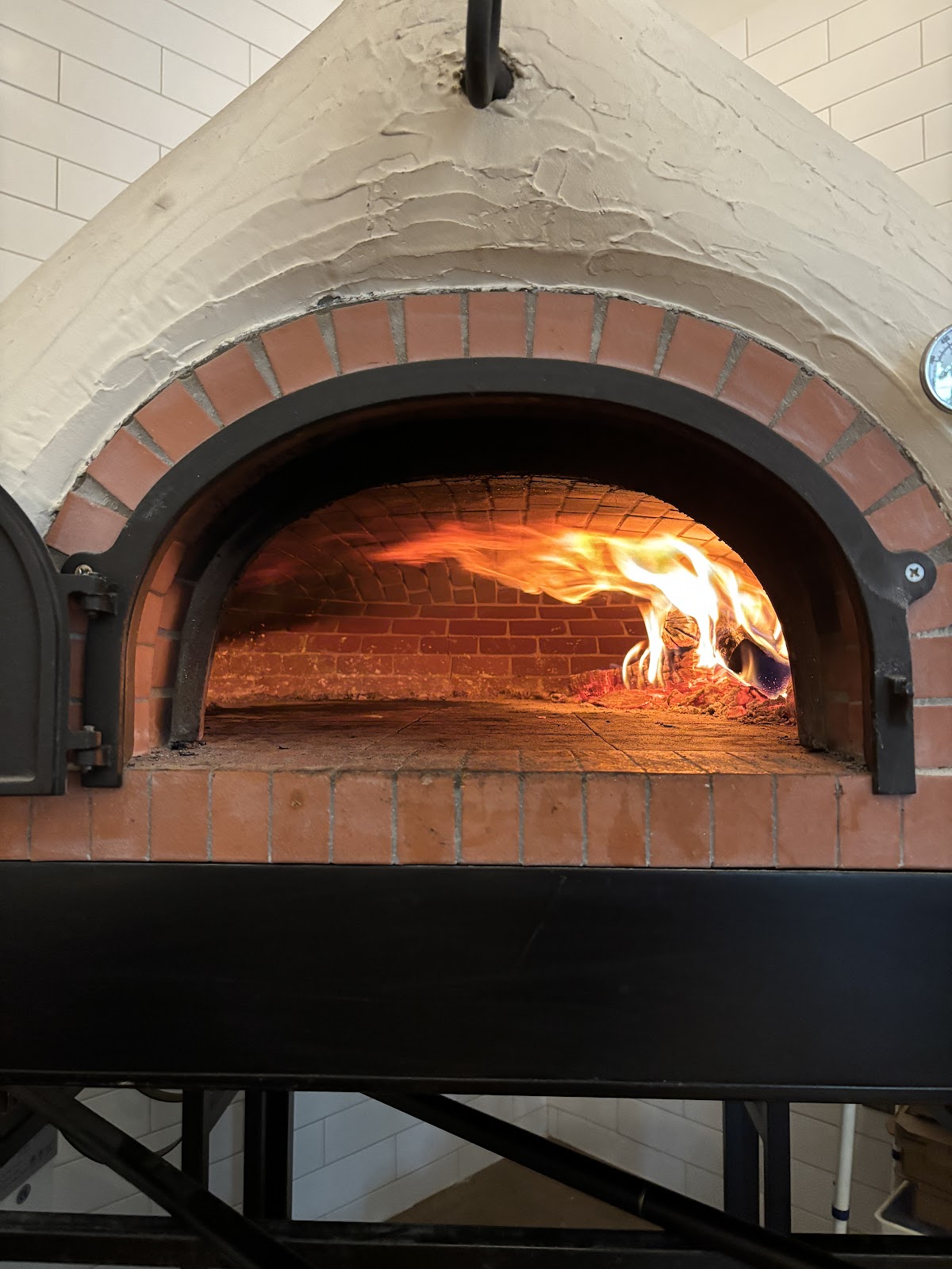 Aglio Pizzeria - bars in Denton, TX (Photo 1)