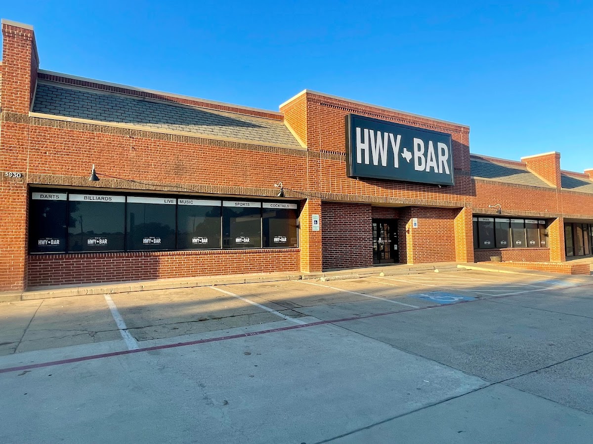 HWY BAR - bars in Fort Worth, TX (Photo 1)