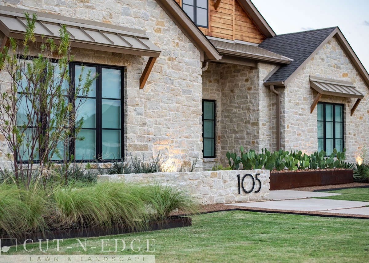 Cut-N-Edge - shopping in Garland, TX (Photo 1)